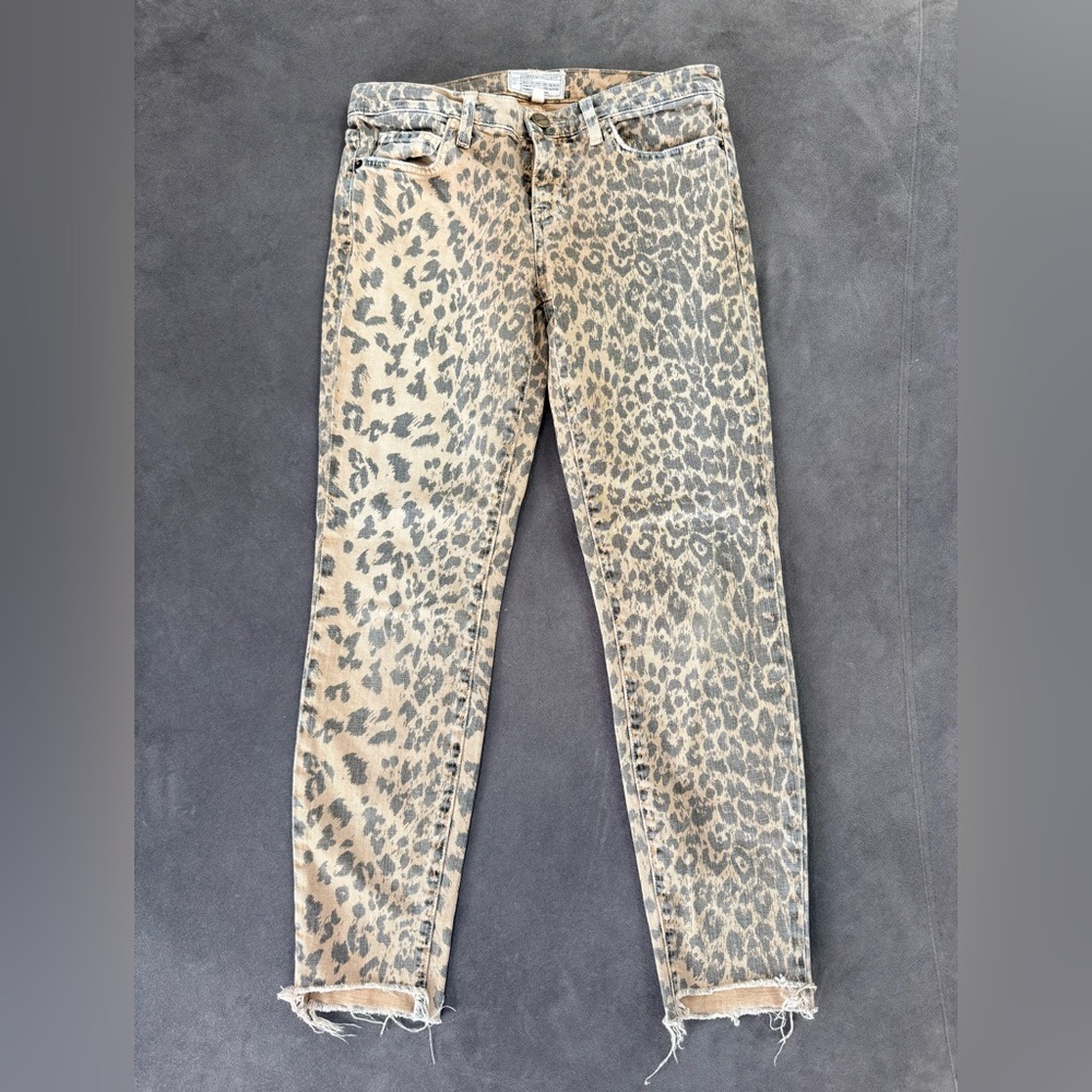 current Elliott leopard jeans size 27. Waist is 15” and inseam is 26”.